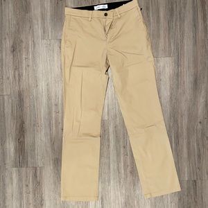 Old Navy Ultimate Tech Straight Pants
